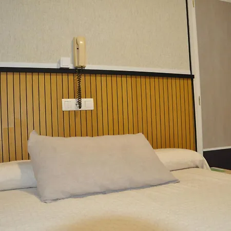 Ramon Y Cajal Guest house *